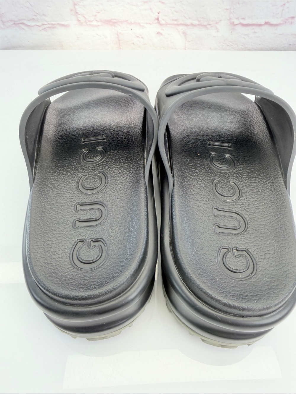 Gucci Black GG Embossed Platform Slide Sandals - Picture 5 of 11